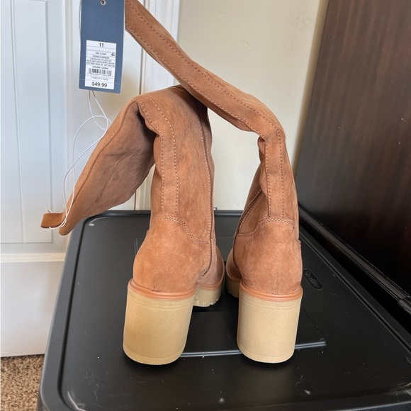 Universal Thread carrigan tall boot! NWT! - Picture 3 of 7